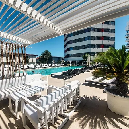 Apartament Zigzag 3 Camere Cu Piscina - Mamaia Nord * Năvodari