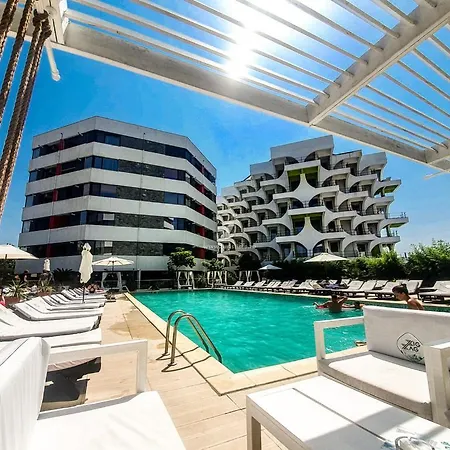 Apartament Zigzag 3 Camere Cu Piscina - Mamaia Nord Năvodari